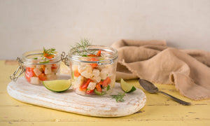 Ceviche de poisson blanc, rapide et simple grâce à notre vinaigrette citron et pavot