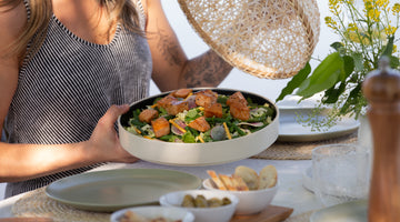 Salade de tataki de saumon et vinaigrette à la noisette