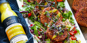 Chickpea and beetroot patties with a turmeric and pepper salad